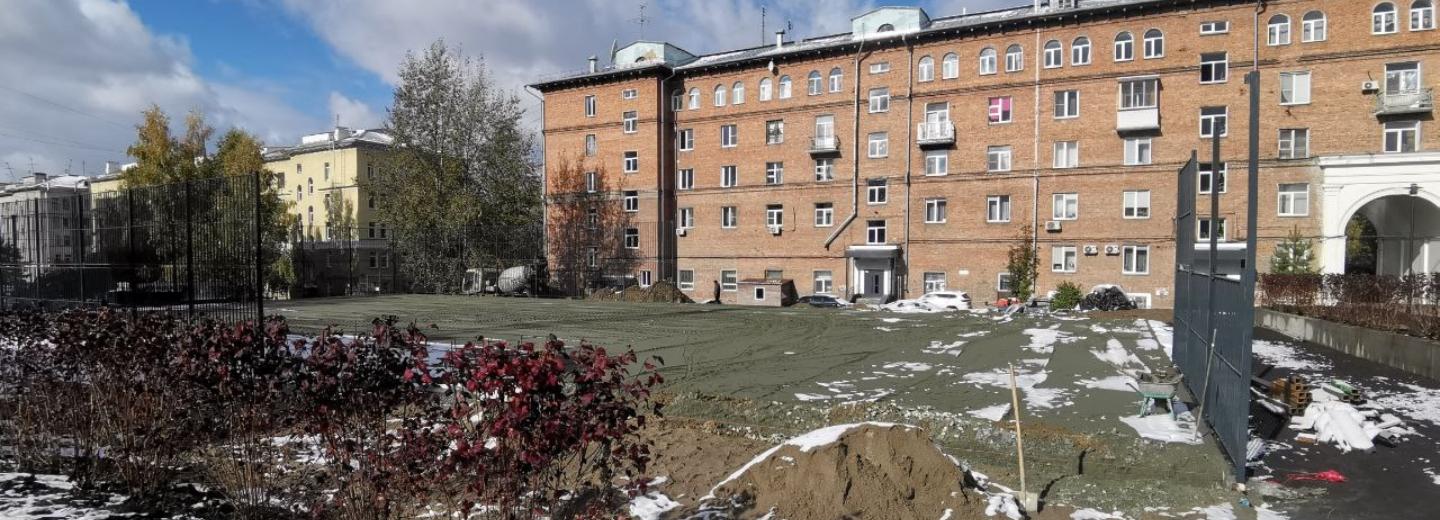 Завершают создание сквера на месте «Кларушки» — как он выглядит сейчас