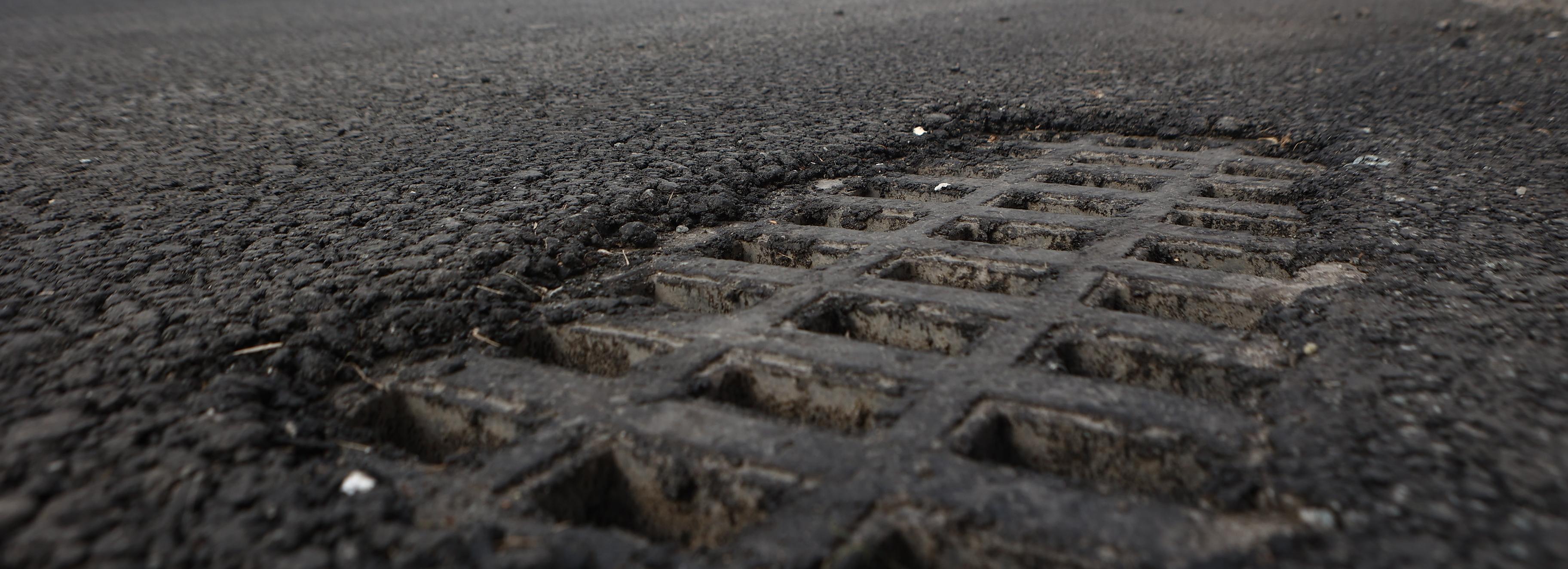 Мэр Кудрявцев отчитал подчинённых за колодцы на Немировича-Данченко