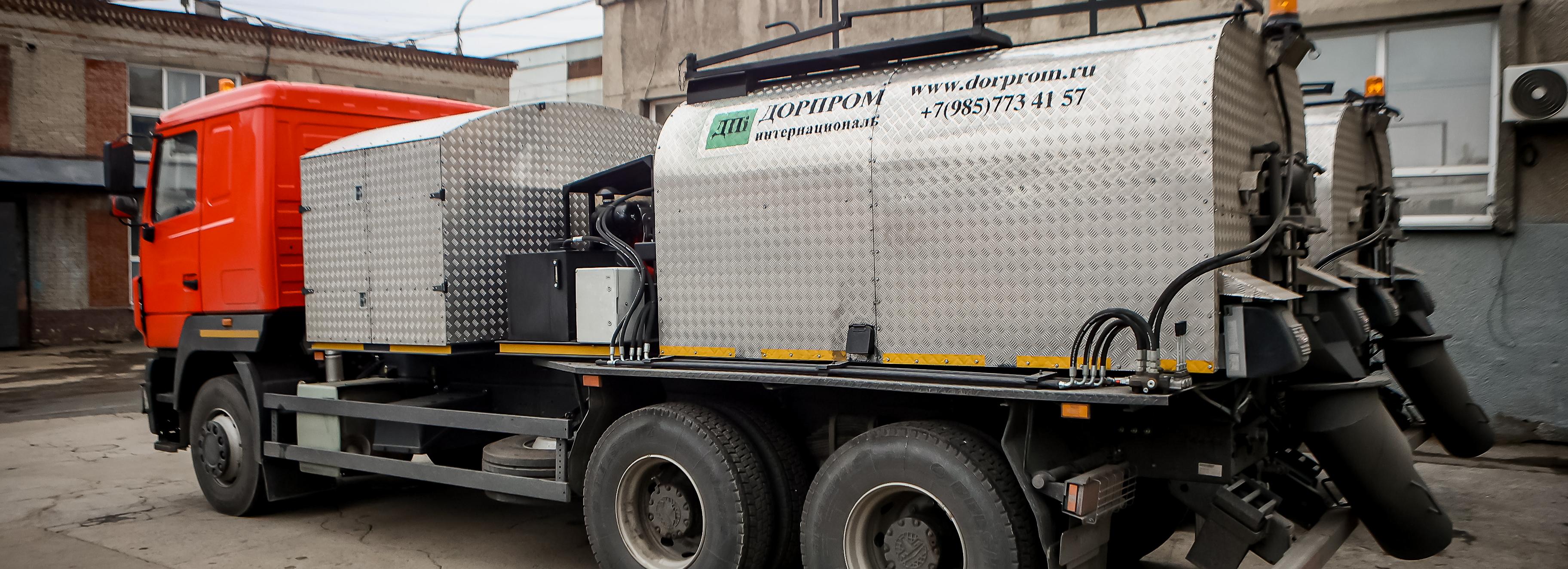 Техника для зимнего ремонта дорог поступила в Новосибирск — мэр Кудрявцев