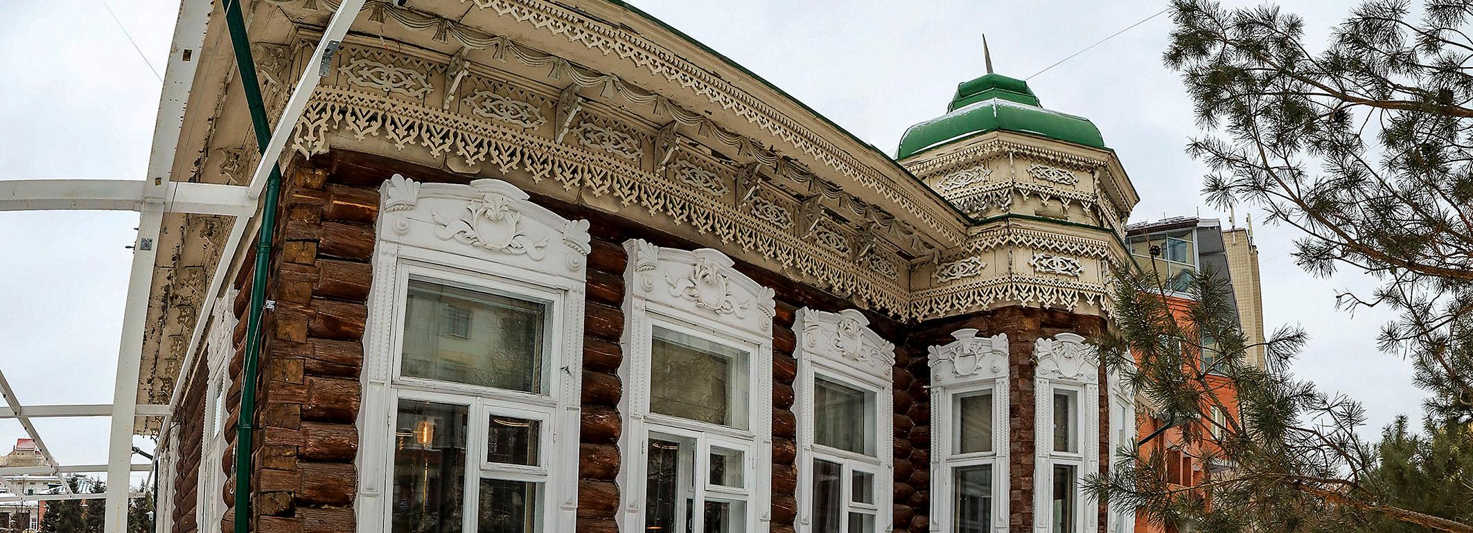 Миллион выделили на ремонт крыши особняка Бузолина в центре Новосибирска