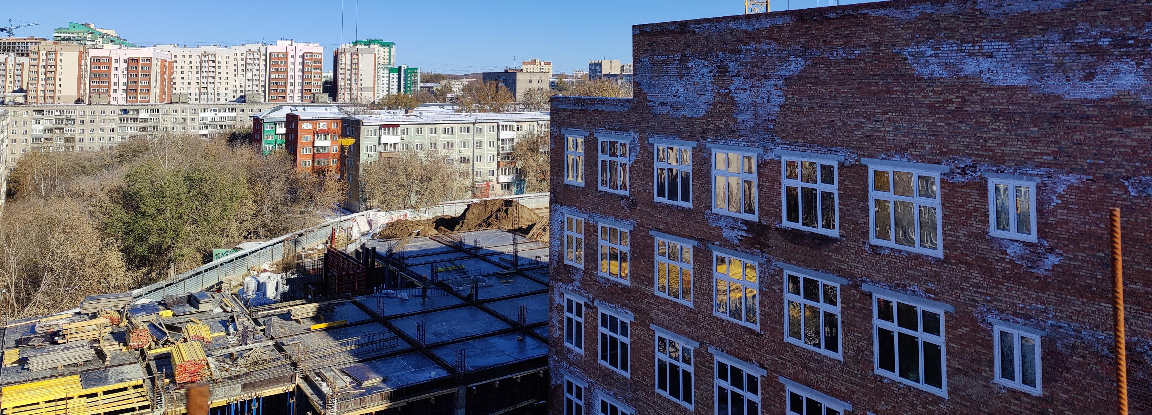 Стройнадзор проверил толщину стен в новом корпусе лицея на Золотой ниве