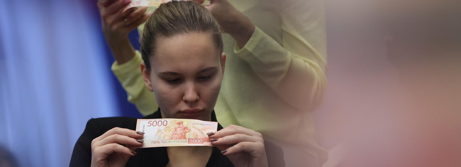 Банк России запустил опрос о безопасности финансовых услуг