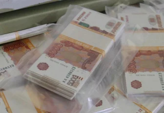 Ещё на два месяца сохранят повышенную выплату для контрактников в регионе