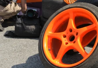 Что делать, если не поменяли резину до снега: советы автоэксперта