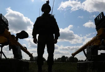 О преимуществах службы по контракту рассказали новосибирцам