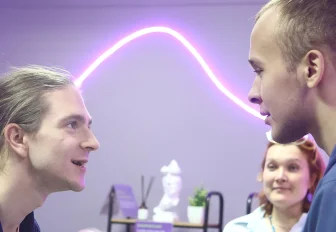 «Театр для всех»: новосибирцев с ОВЗ учат раскрываться через творчество