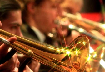 Афиша выходных: джаз из Узбекистана, музейный марафон для детей и читакль