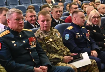 Второй поток «Героев НовоСибири» начинает стажировки в органах власти