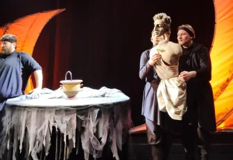 Театр кукол оживил статуи богов Олимпа в спектакле «Прометей»